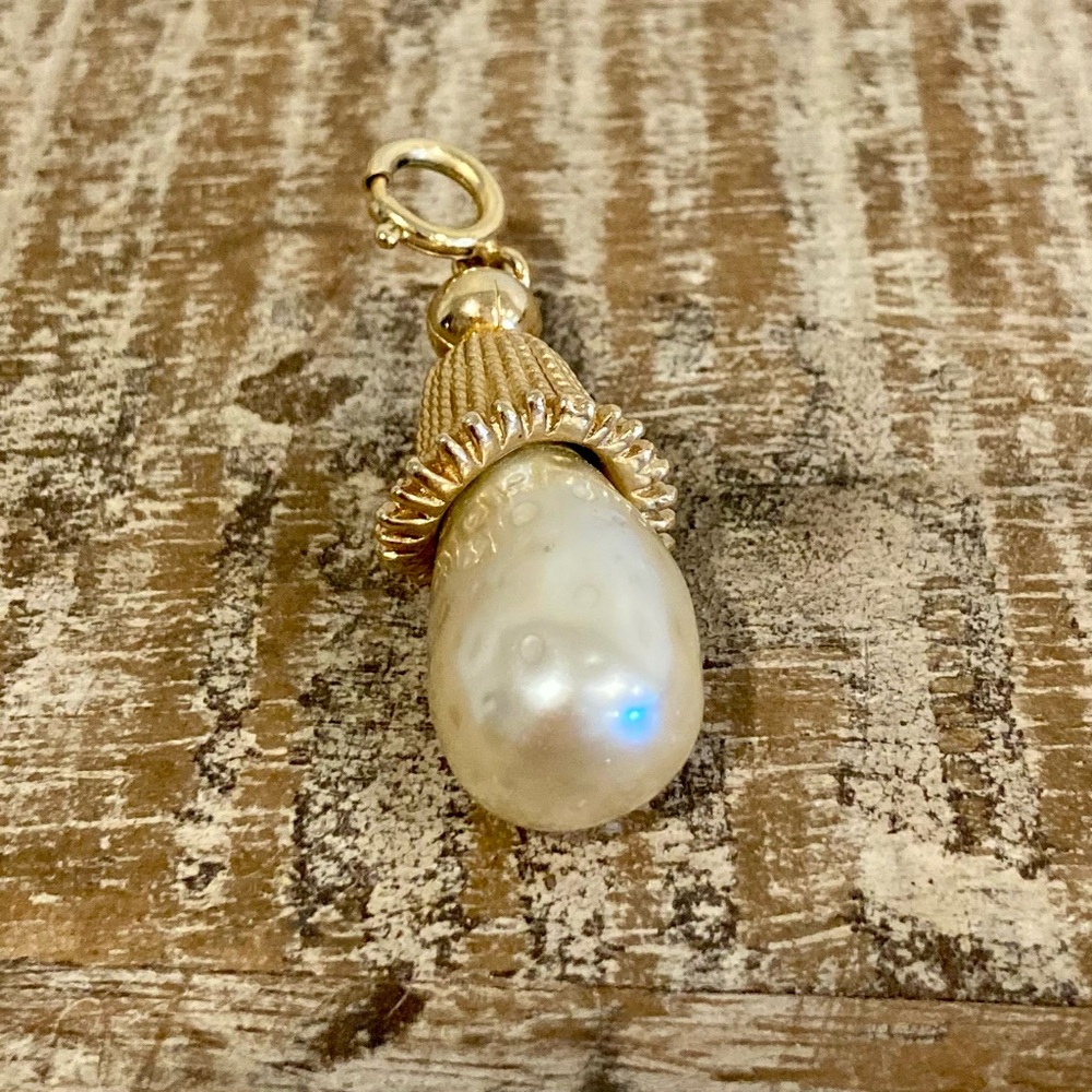 Faux Pearl and Gold Tone Acorn Pendant - Picture 5 of 9